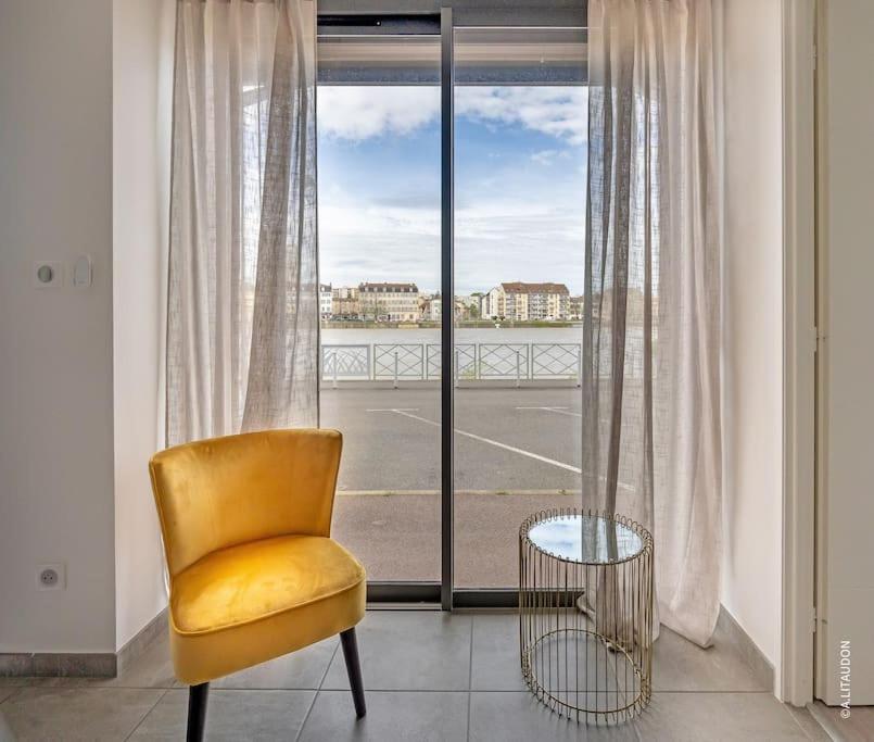 Appartement T2 Climatise Le Quai 391 Saint-Laurent-sur-Saone Exterior foto